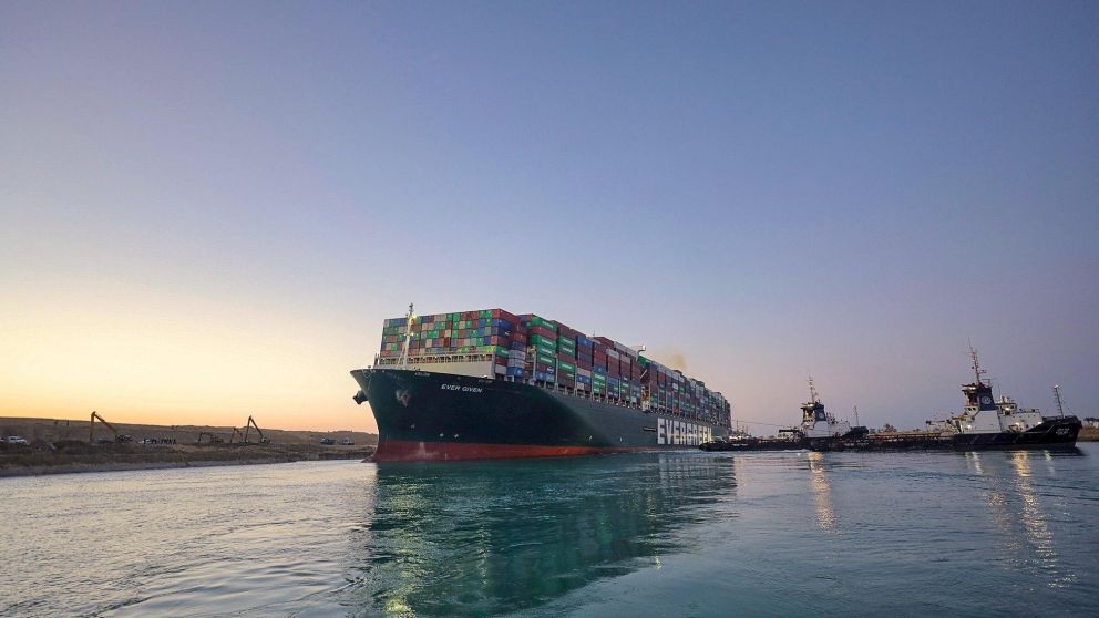 Egipto quiere indemnización de 1000 millones de dólares por el bloqueo del Canal de Suez