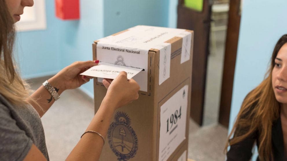 La segunda ola de la pandemia reabre el debate en torno a la suspensión de las PASO