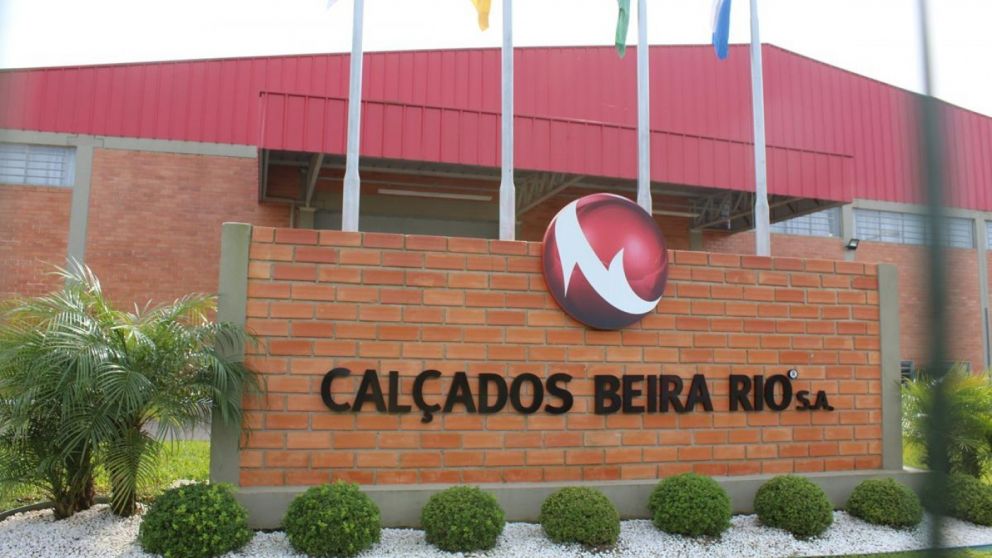 La empresa tiene una plantilla de 9.000 trabajadores