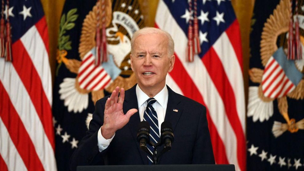 Biden lanza paquete de 4 billones de dólares para infraestructura y empleos