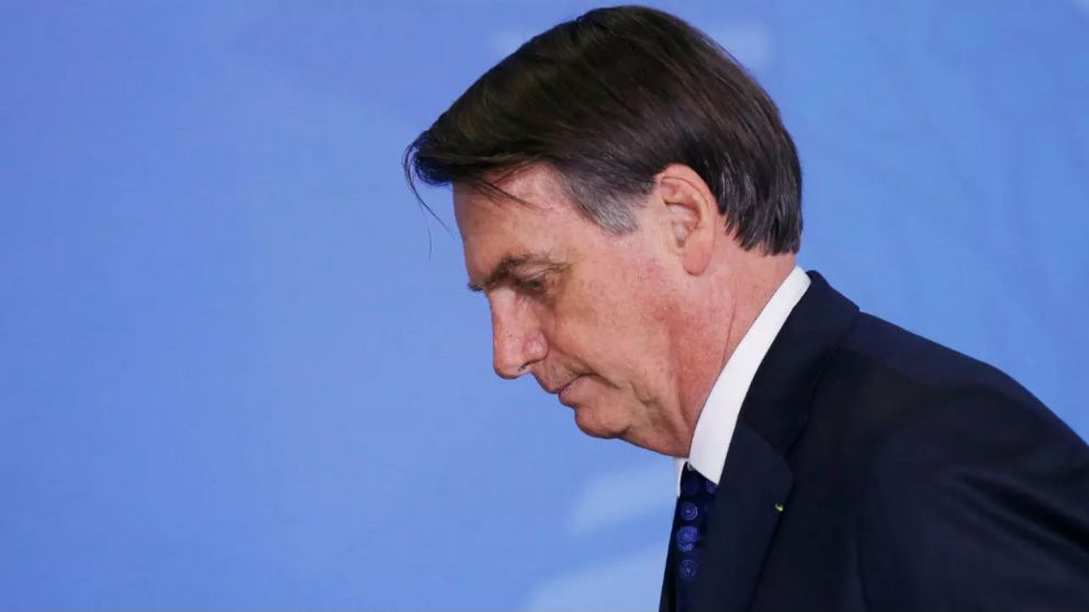 Bolsonaro enfrenta su mayor reestructuración de Gabinete desde que asumió