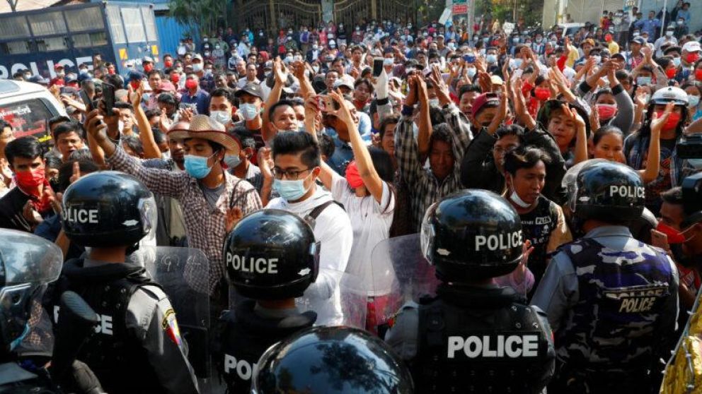 Condena internacional a la represión en Myanmar que culminó con 114 muertos