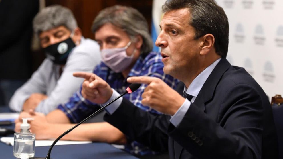 El proyecto fue impulsado por Sergio Massa y buscarán que el impuesto no afecte al aguinaldo