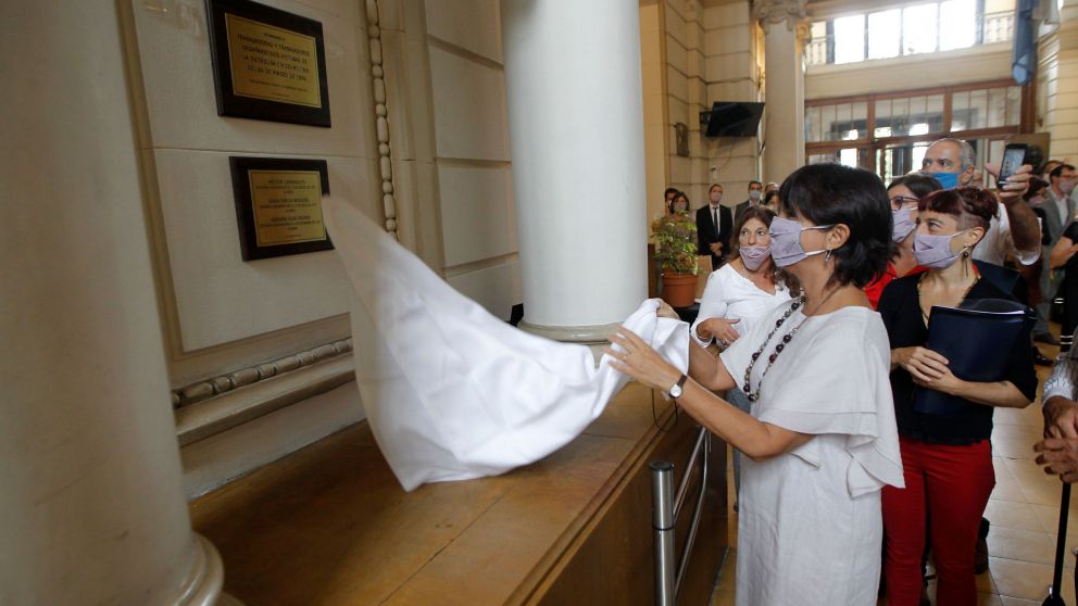 En la dependencia se detectaron casos donde no se especificaba la causa del cese laboral