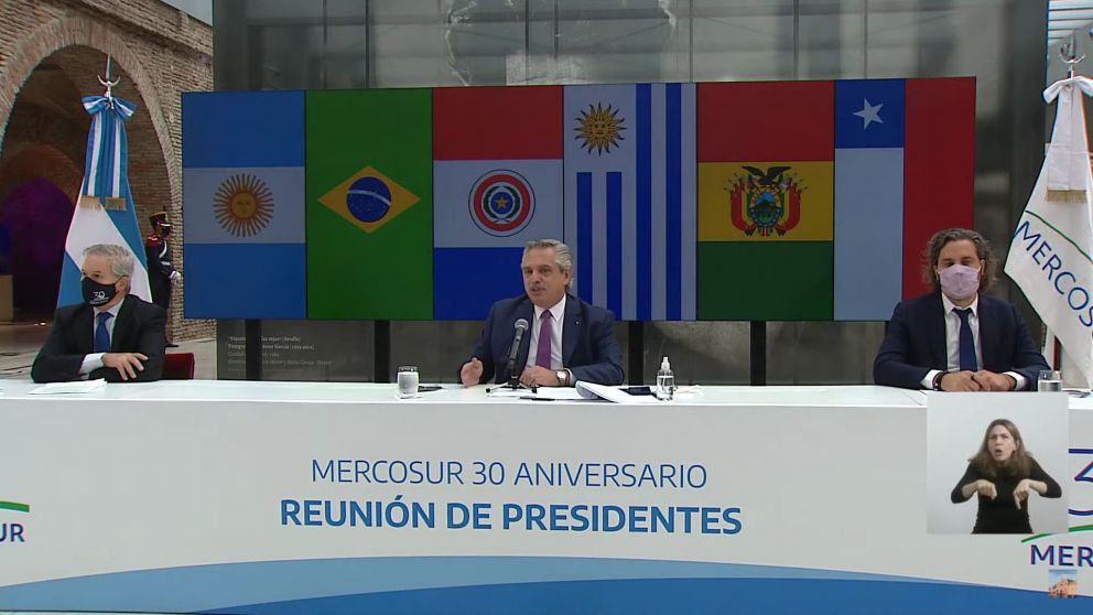 "Es imprescindible contar con mecanismos que permitan combatir la violencia por motivos de género, hacerlo de un modo integral y transversal", indicó