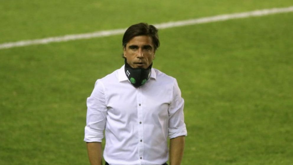 Banfield confirmó 12 casos positivos