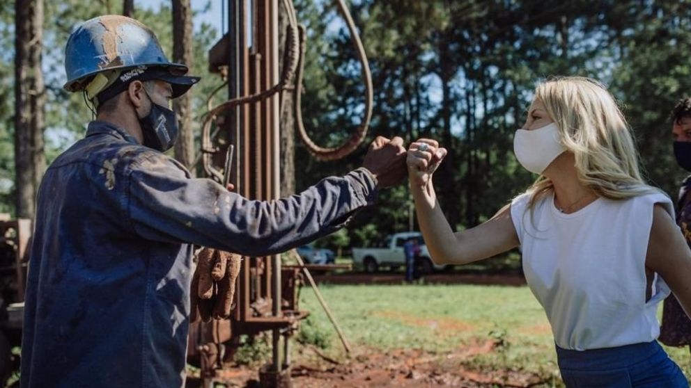 Fabiola Yáñez destacó la importancia del agua potable para la vida de todos los argentinos