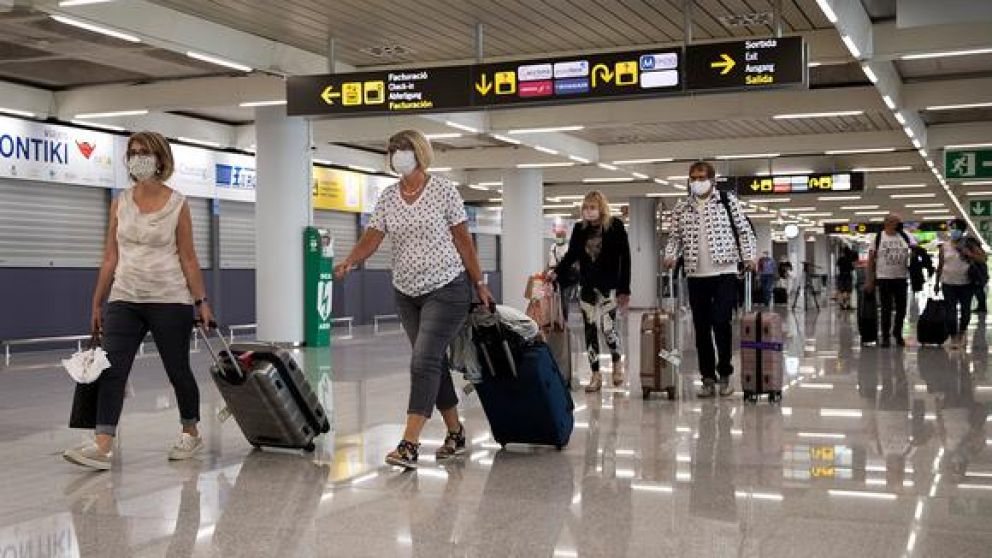 Cierre de fronteras y suspensión de vuelo a países con cepa de Manaos: cómo serán las nuevas restricciones
