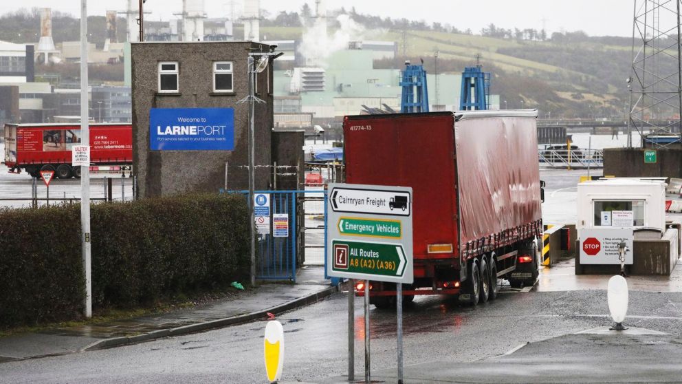 Bruselas lleva a tribunales a Londres por violar el acuerdo del Brexit