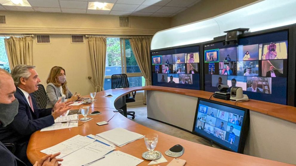 Alberto Fern�ndez y Mart�n Guzm�n buscan atraer a fondos de inversi�n extranjeros