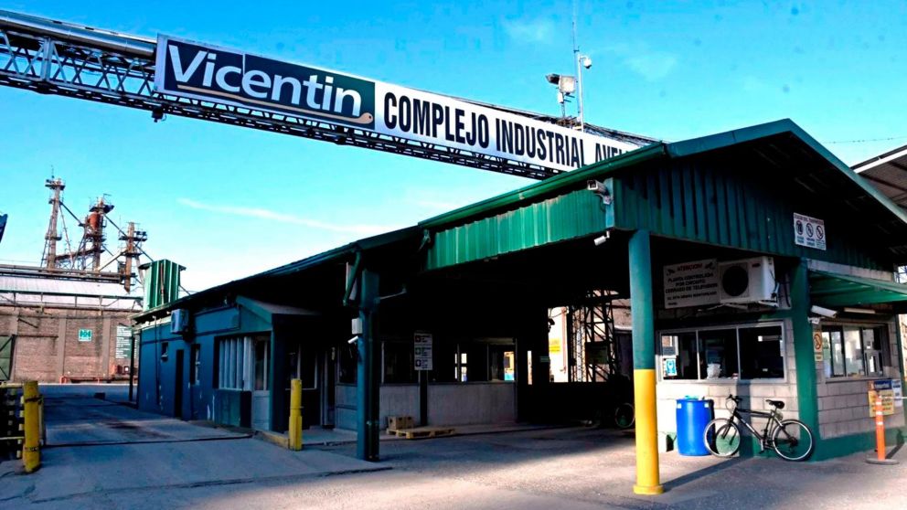 Durante febrero las plantas de la sociedad continuaron operando por mandato de terceros, alcanzando una molienda de 385.000 toneladas