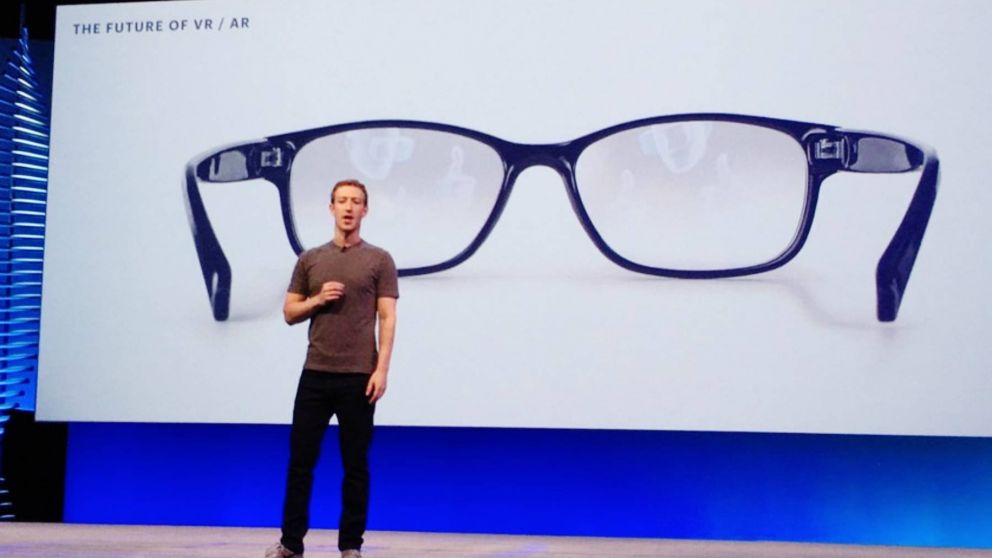 El dispositivo que desarrollará serán unos anteojos o gafas que demostrarán el contenido gráfico junto con el mundo real a través de pantallas transparentes
