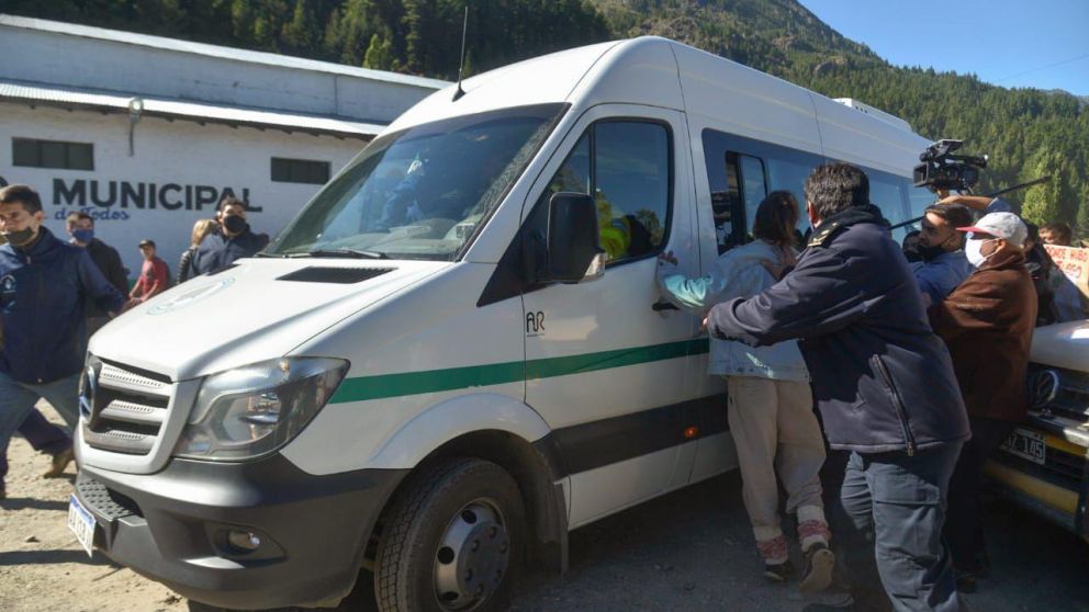 Por la agresión a la comitiva presidencial, fueron detenidas cinco personas