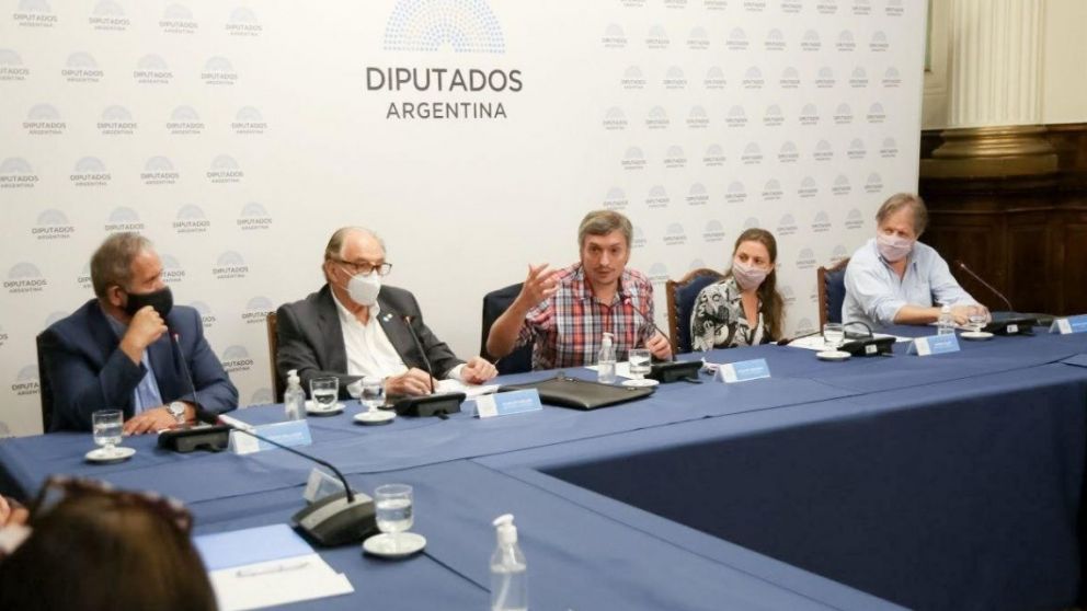 Máximo Kirchner recibió a la CFT en el Congreso. Sergio Palazzo (bancarios) destacó el gesto del Gobierno para modificar Ganancias pero ratificó que buscan la eliminación del "impuesto al sueldo"