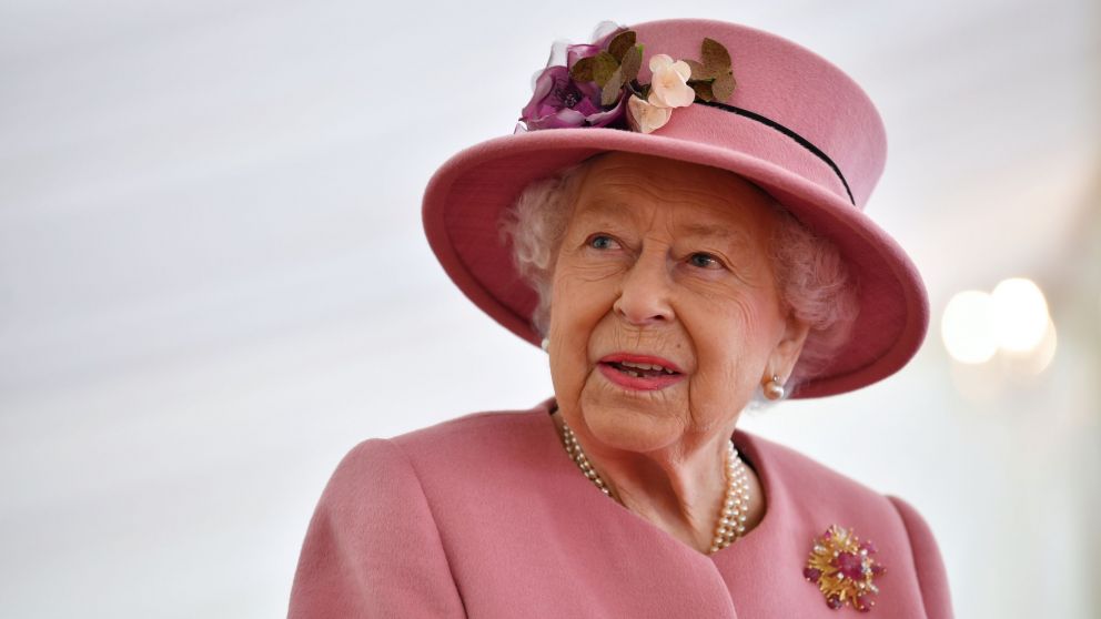 El Palacio de Buckingham emitió un comunicado este martes en nombre de la reina, de 94 años