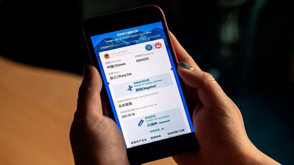 El lanzamiento del pasaporte sanitario chino podría acelerar la puesta en marcha de iniciativas similares en EEUU y la Unión Europea