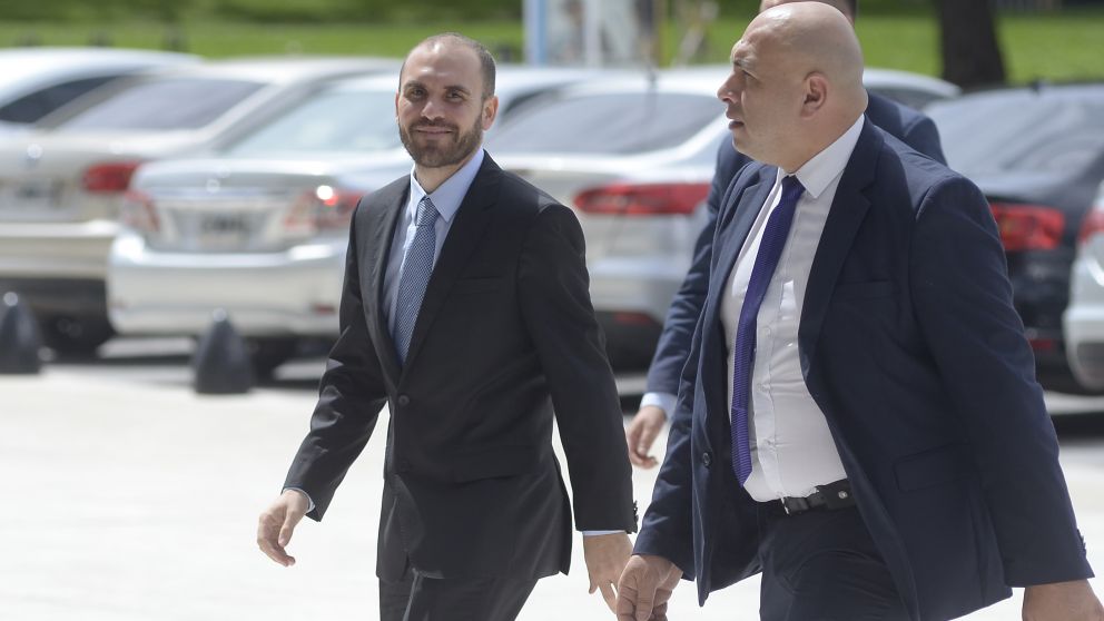 Guzmán busca el apoyo sindical para fortaceler la recuperación económica