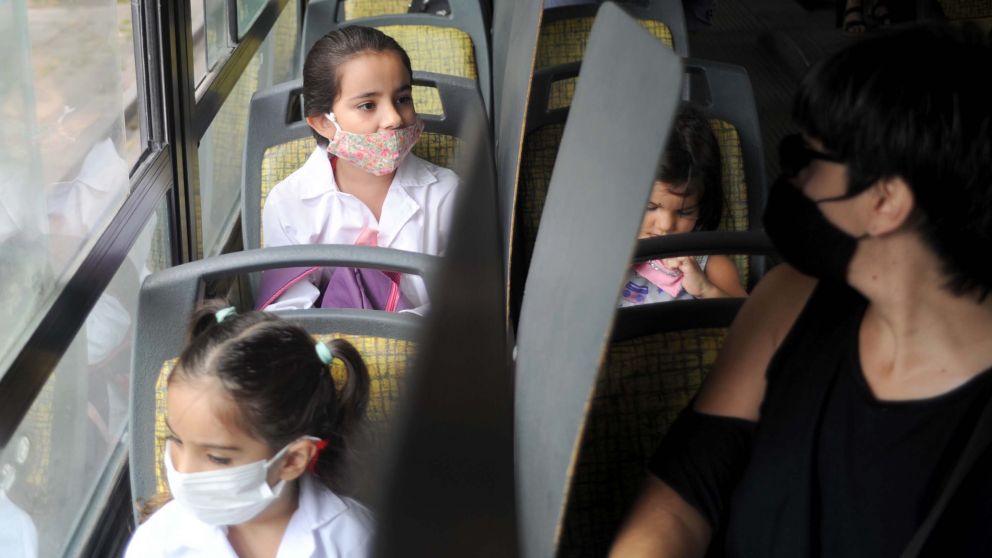 Vuelta al aula: el transporte público es el preferido pero por seguridad se buscan opciones