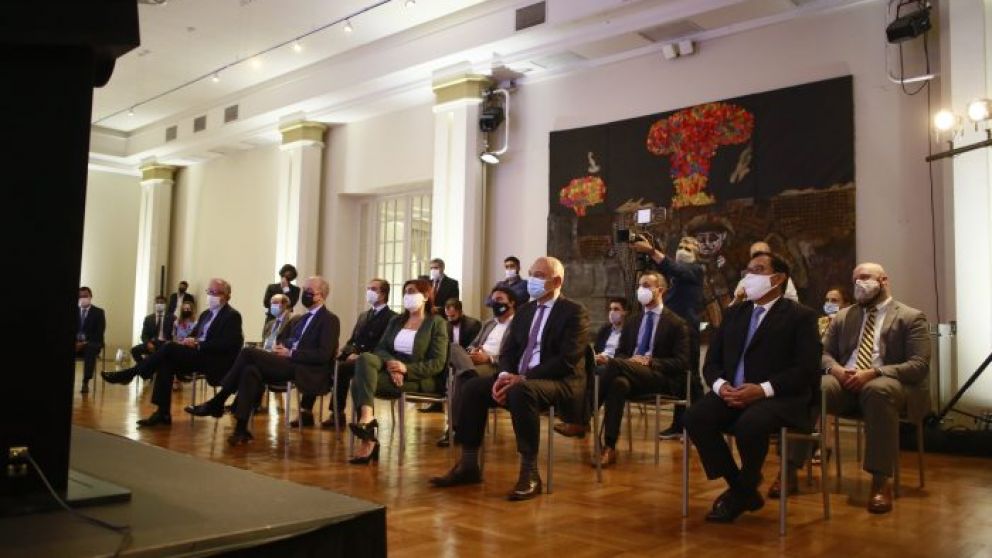 La presentación se realizó en el Palacio San Martín