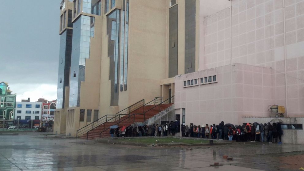 La caída se produjo tras una discusión entre los estudiantes durante un asamblea