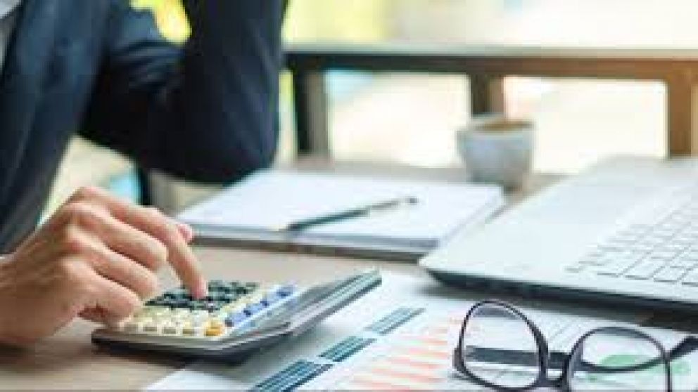 Quienes ganen entre 150.000 pesos y 173.000 pesos tendr�n una reducci�n de la al�cuota de Ganancias 