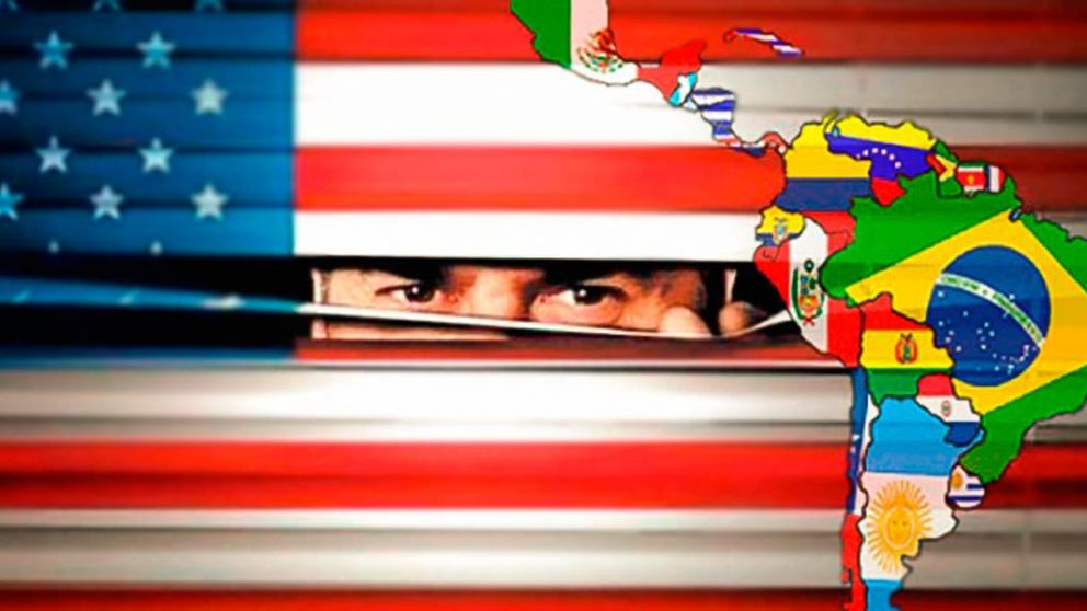 Las instituciones financieras en la cadena de pago deben reportar cada año los pagos que realizan entre sí al IRS y, en algunos casos, deben proporcionar copias de esos informes a sus clientes