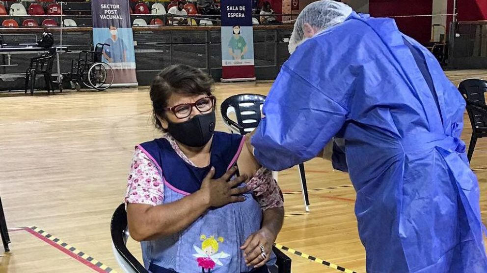 Exigen precisiones a la Ciudad por la privatización de las vacunas