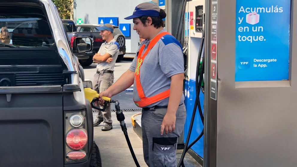 Caída en venta de combustibles