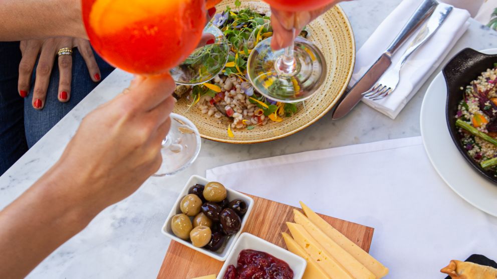 El consumo de Aperol Spritz en Argentina crece a razón de tres dígitos interanual