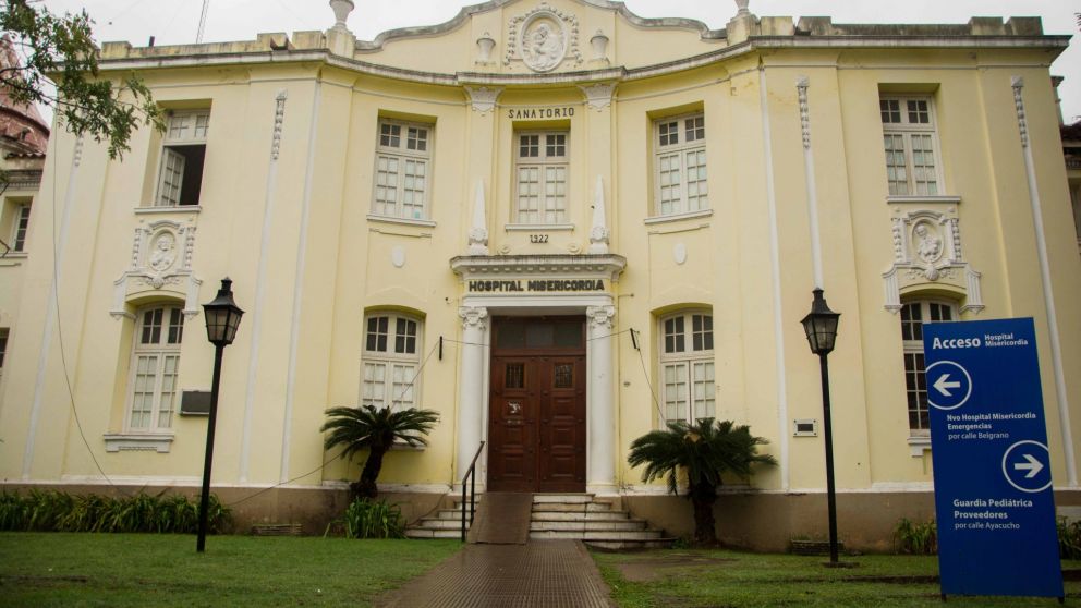 Se derrumb� el techo de un patio del hospital Misericordia 