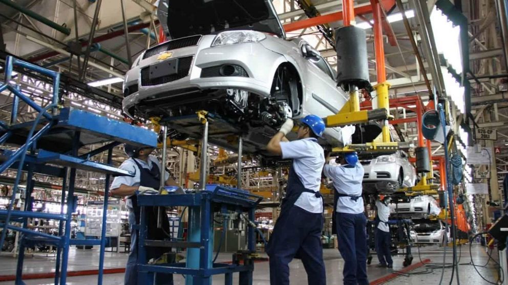 La producción automotriz es una de las claves de la continuidad de la recuperación fabril