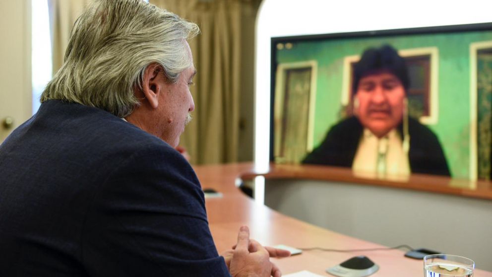Alberto y Evo Morales en videoconferencia