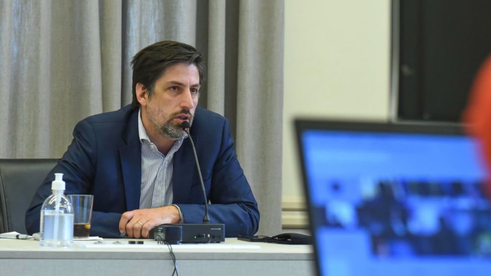 Trotta se�al� a los gremios que buscan que el salario recupere poder adquisitivo