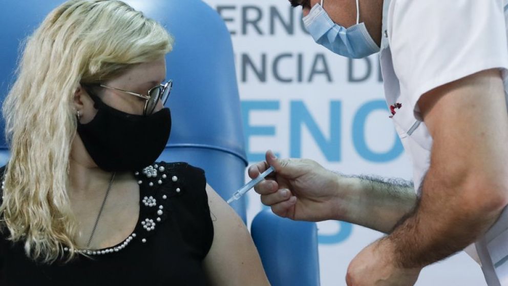 Eficacia de las vacunas contra el coronavirus:¿Cuáles se aplican en Argentina?