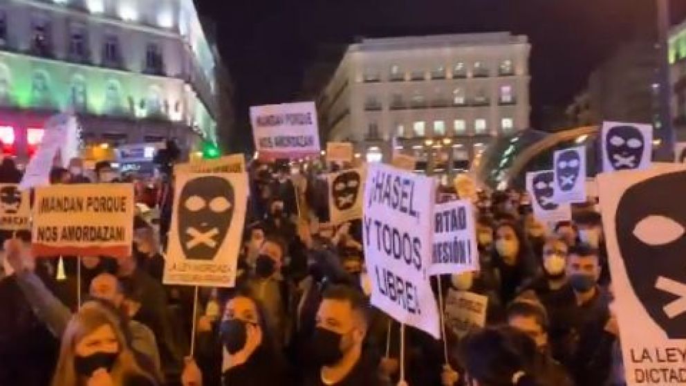 Protestas en las calles de España en defensa del rapero