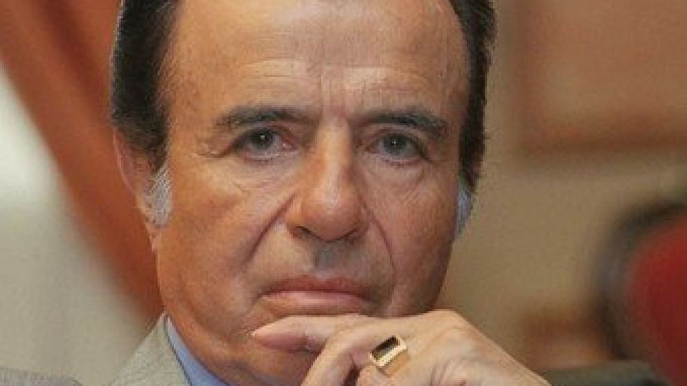 El anillo de Carlos Menem era una réplica del original