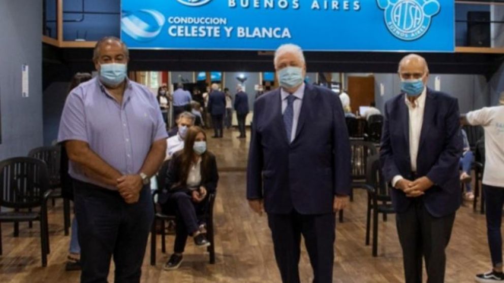 Héctor Daer, el ministro de Salud y Carlos West Ocampo en la sede del operativo sanitario de ATSA