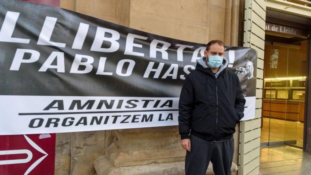 Rapero catalán se atrincheró en una universidad para no ir a la cárcel
