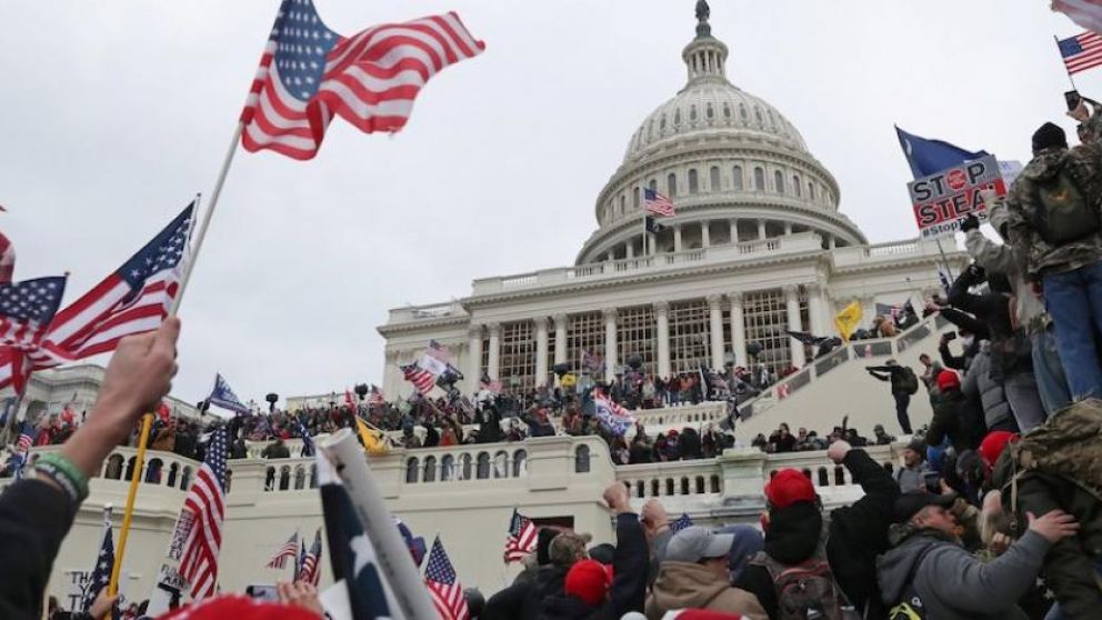 El asalto al capitolio buscó impedir la consagración de Biden como presidente