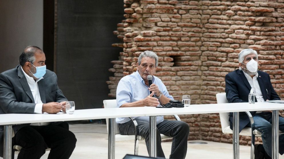 Daer, Acu�a, Moyano a distancia y no s�lo por la pandemia