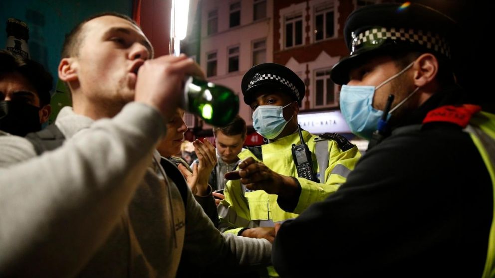 Gobierno checo impone un duro confinamiento en tres distritos del país