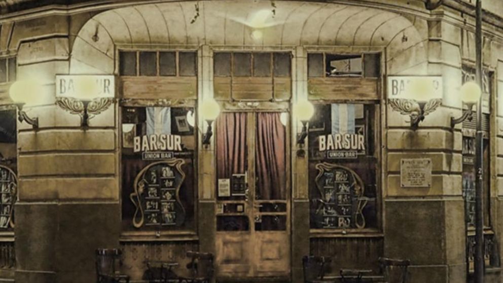 Bar Sur, el primer café concert de Buenos Aires, da pelea en la pandemia