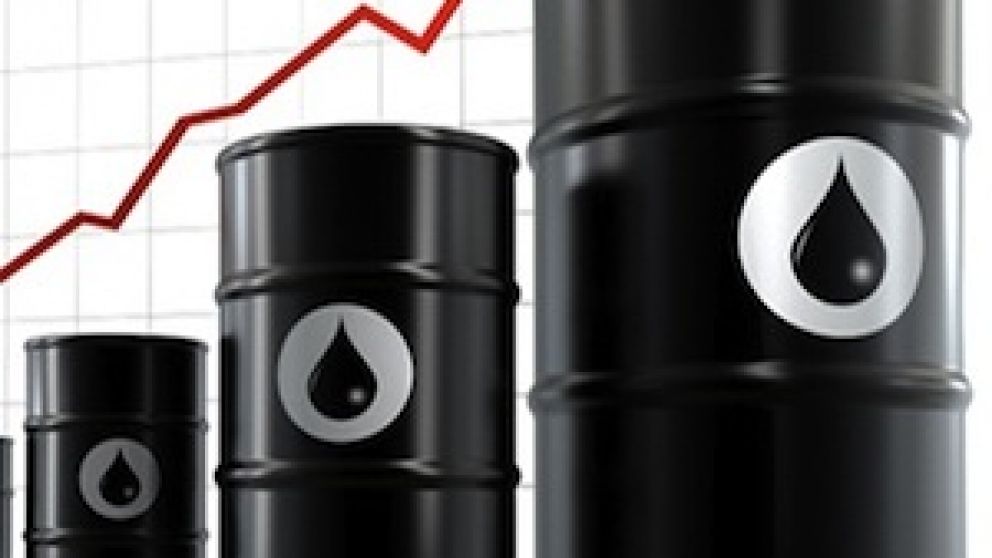 El barril de Brent alcanz� el domingo los 82 d�lares y en la ma�ana del lunes cotiza en torno de los USD 78
