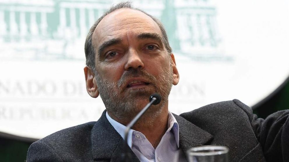 Iglesias argumentó que su patrimonio creció por la apreciación de sus dólares y la venta de sus libros