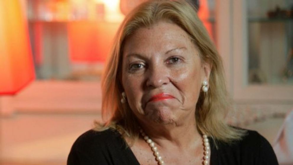 Carri� volvi� a criticar al Gobierno por el manejo econ�mico y la conducci�n de YPF