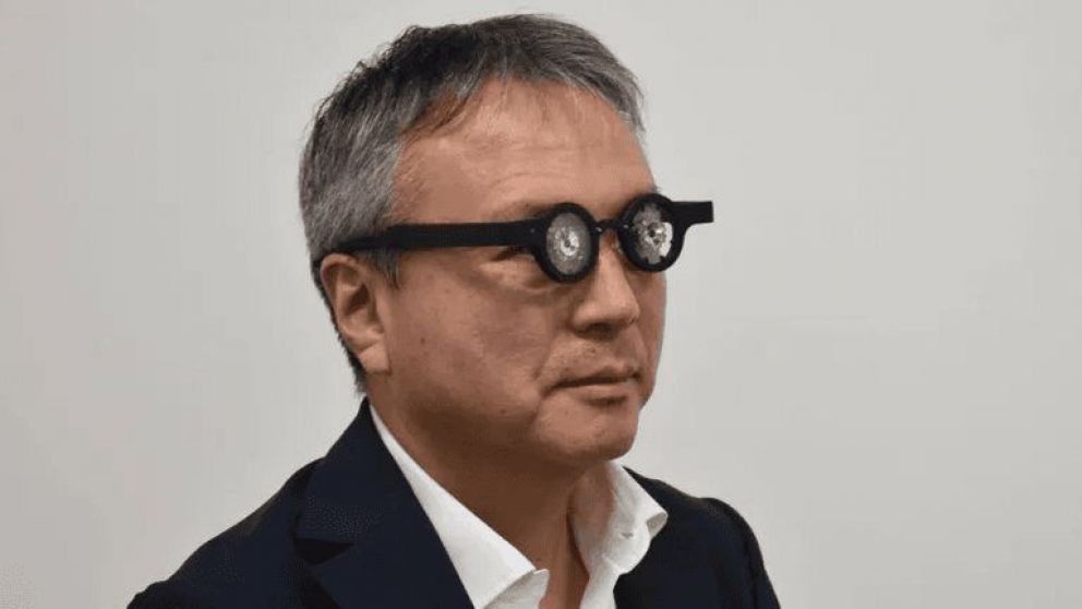 Los anteojos japoneses prometen corregir la miop�a