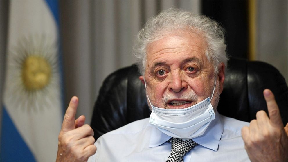 Ginés habló sobre efectos colaterales de la vacuna rusa