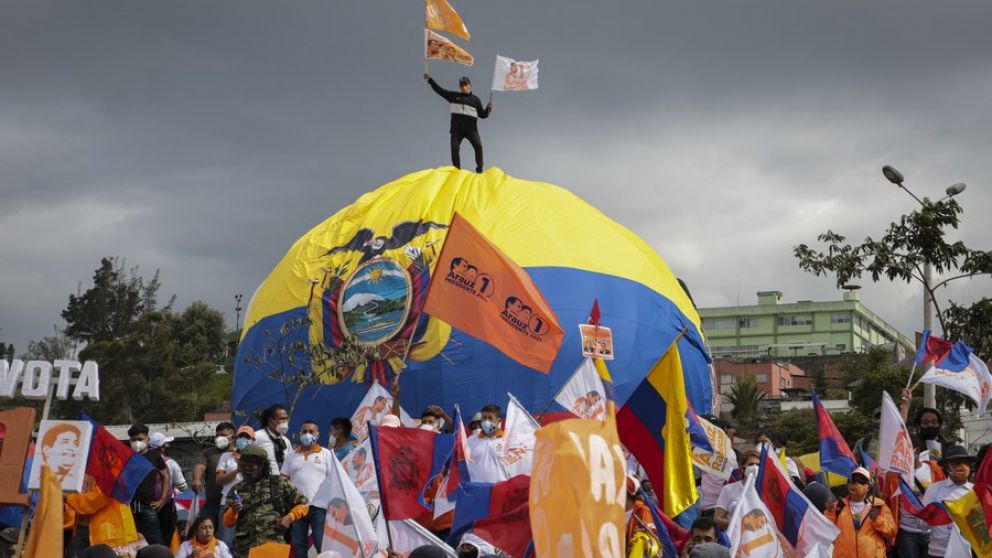 Ecuador tiene sistema de doble vuelta, que en caso de ser necesaria, se har� el 11 de abril 