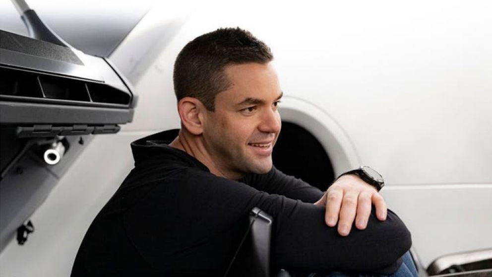 Jared Isaacman busca recaudar fondos para un hospital de niños