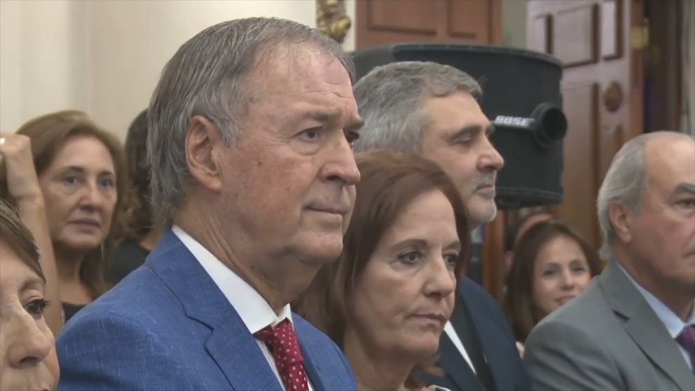 Vacunas: Schiaretti prometió comprar dosis cuando los laboratorios "le vendan a los Estados provinciales"